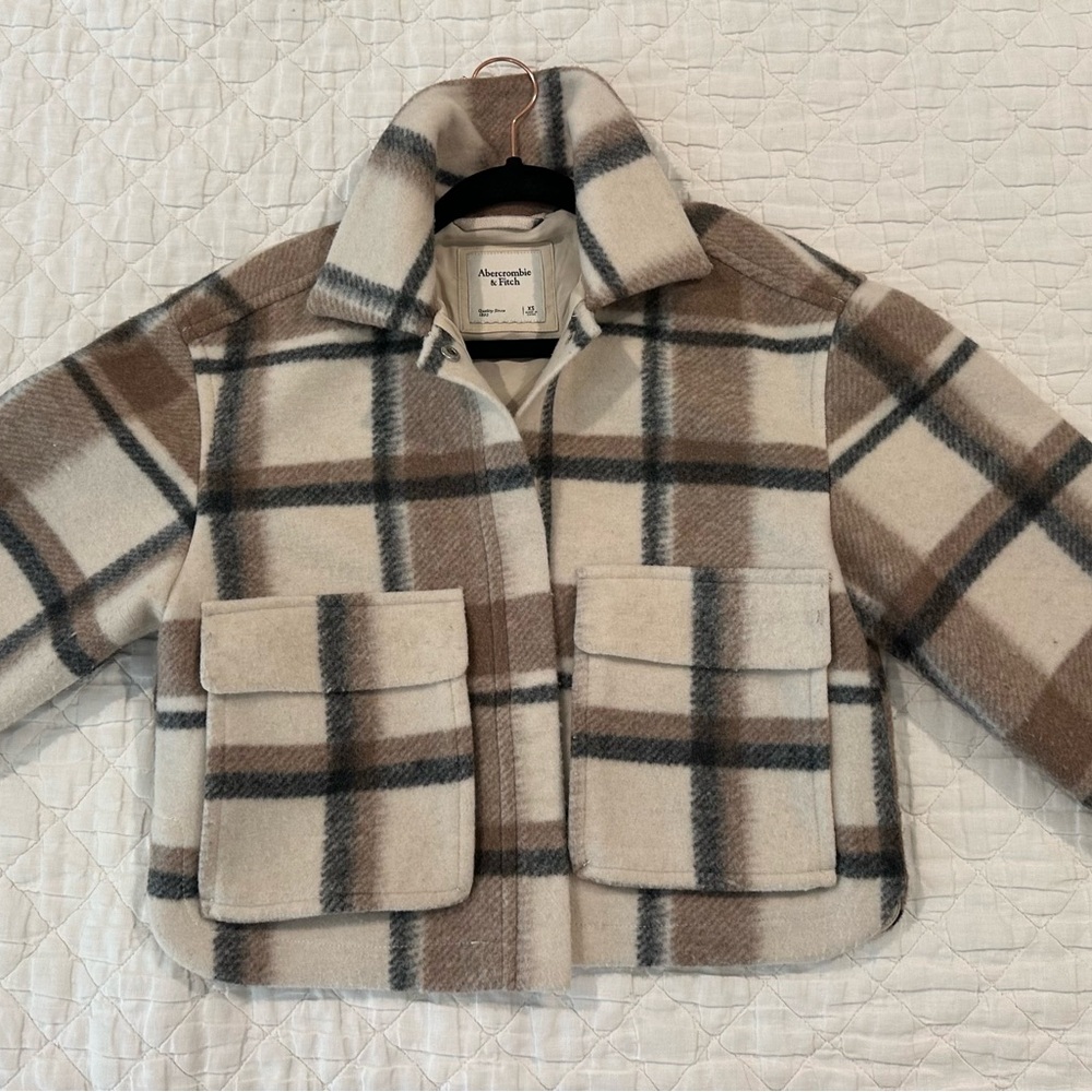 Abercrombie & Fitch Women’s Plaid Pea Coat in Brown, Cream, and Black